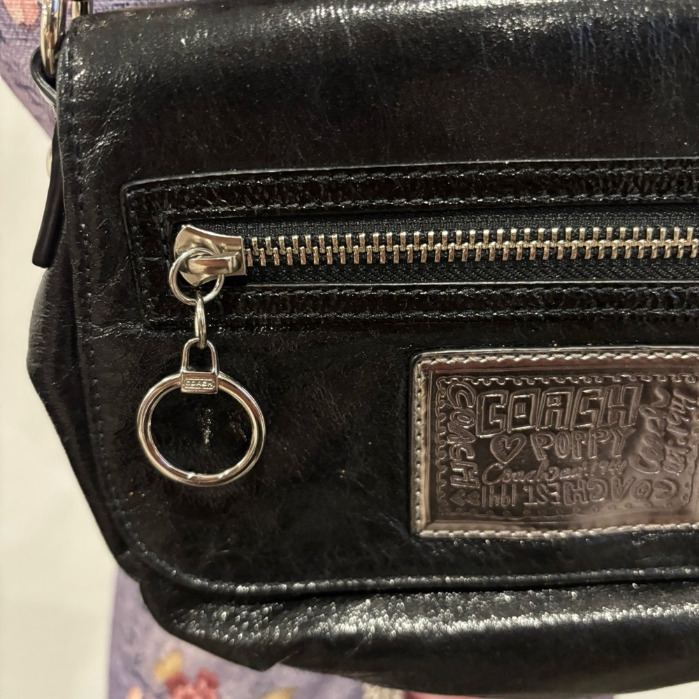 Coach poppy glossy liquid leather top handle mini pouch shoulder bag - Picture 5 of 16